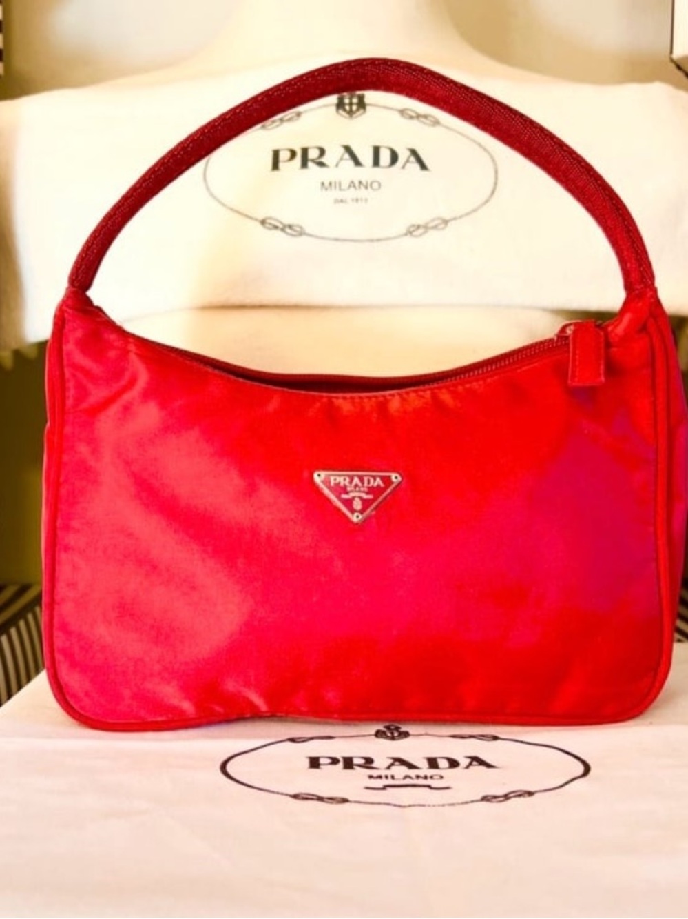 Prada⭐️Tessuto Mini Bag.. Bright Red Nylon Hobo Shoulder Bag - Picture 6 of 16